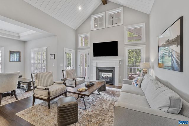 336 AVONDALE LN, Crozet, VA 22932