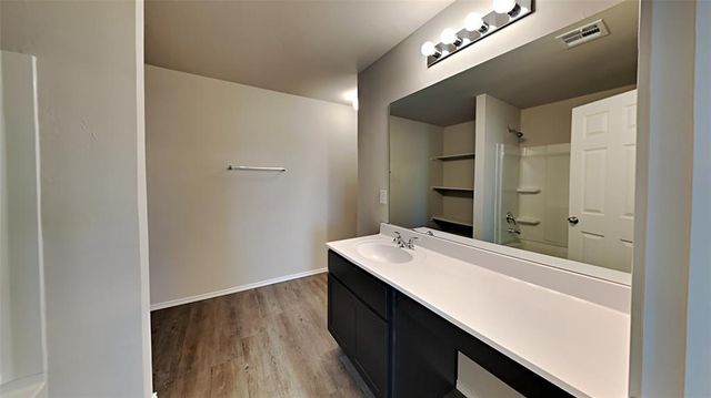 11748 NW 99th Terrace, Yukon, OK 73099