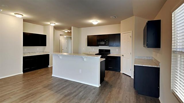 11748 NW 99th Terrace, Yukon, OK 73099