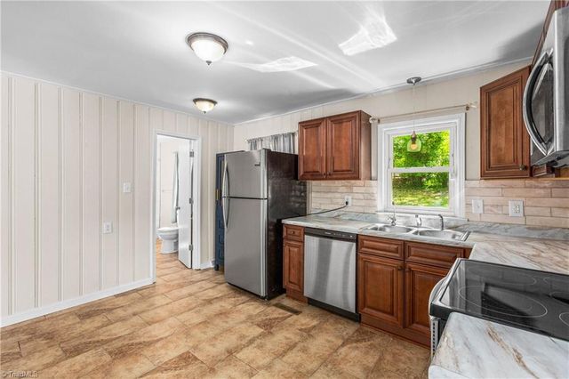 2047 Urban Street, Winston-salem, NC 27107