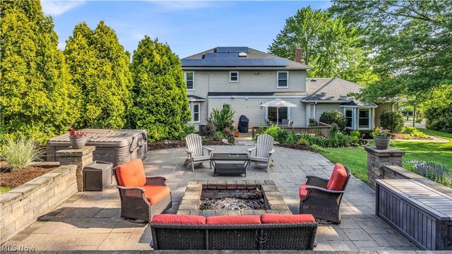 3886 Boxelder Drive, Brecksville, OH 44141