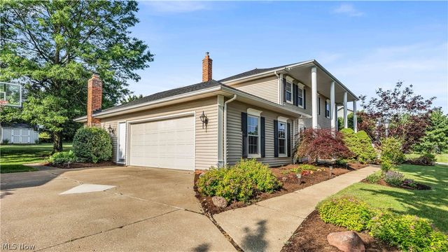 3886 Boxelder Drive, Brecksville, OH 44141