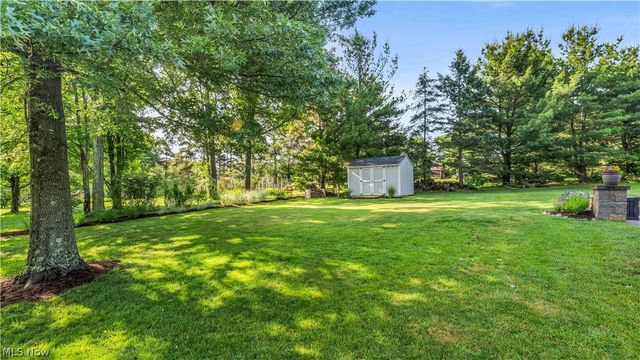 3886 Boxelder Drive, Brecksville, OH 44141