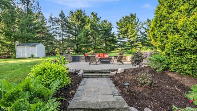 3886 Boxelder Drive, Brecksville, OH 44141