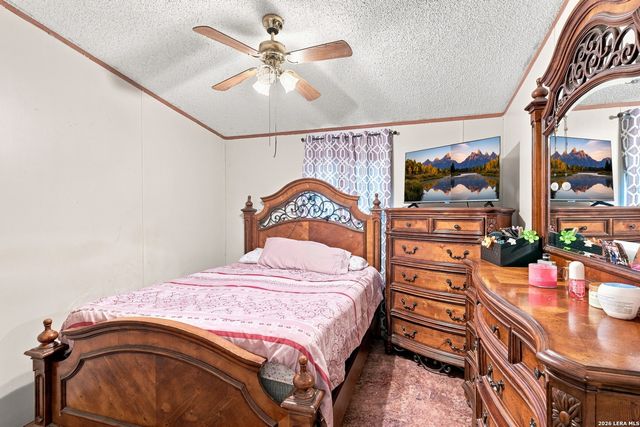 80 Michael Rd, Poteet, TX 78064