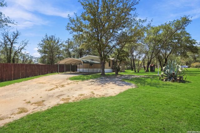 80 Michael Rd, Poteet, TX 78064