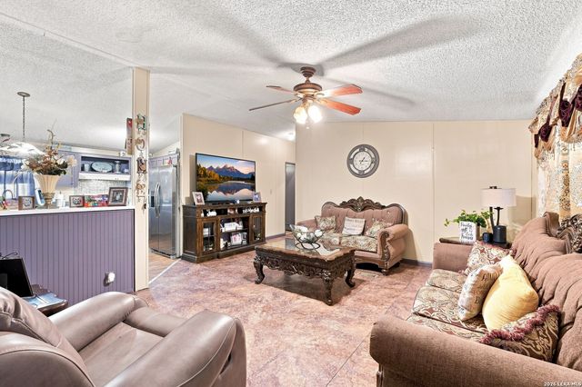 80 Michael Rd, Poteet, TX 78064