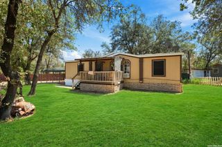 80 Michael Rd, Poteet, TX 78064