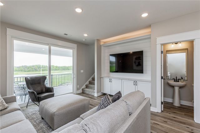 209 Boulder Pointe, Polk City, IA 50226