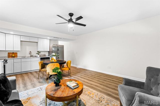 127 N 12th Street, Belleville, IL 62220