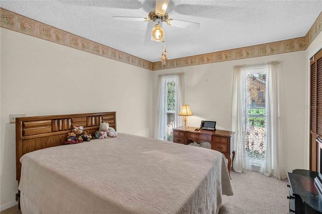 4803 LYNN OAKS CIRCLE, Dover, FL 33527