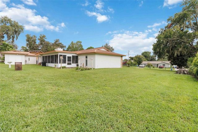 4803 LYNN OAKS CIRCLE, Dover, FL 33527