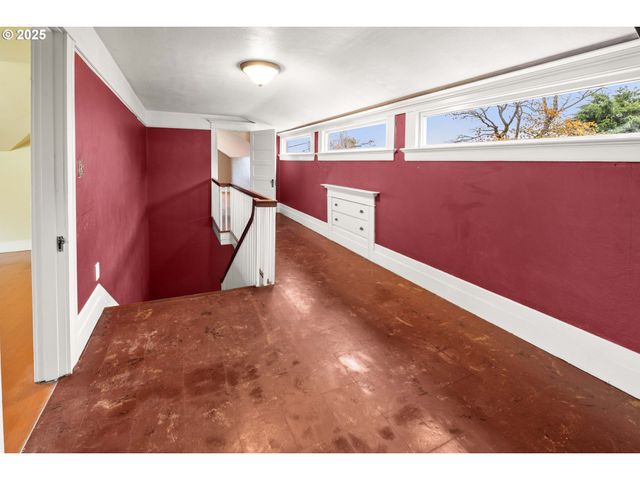 1215 15TH St, Astoria, OR 97103