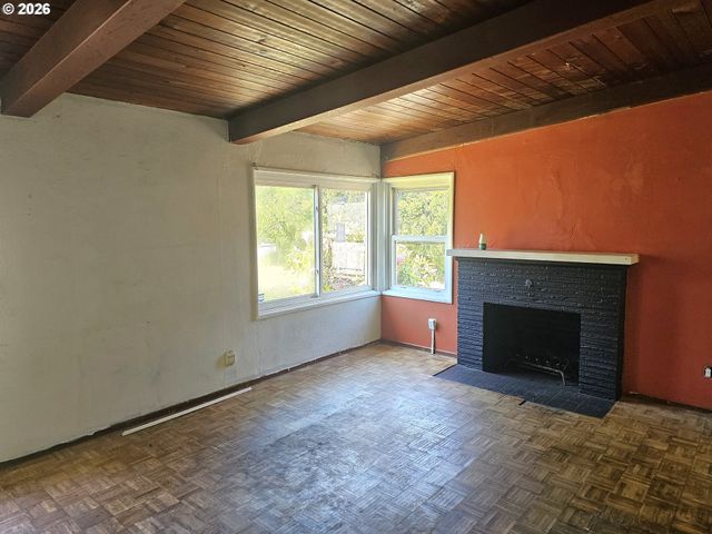 748 Se 112TH Ave, Portland, OR 97216