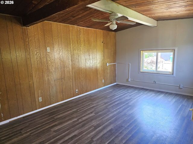 748 Se 112TH Ave, Portland, OR 97216