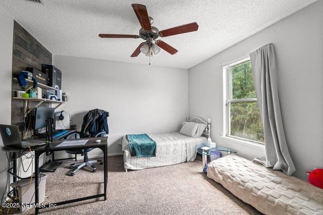 3370 DOUBLE Lane, Jacksonville, FL 32277