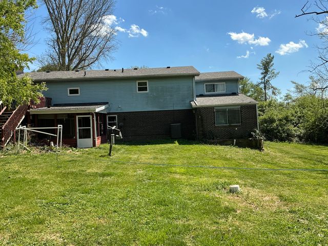 2004 Rockwood Road, Richmond, KY 40475
