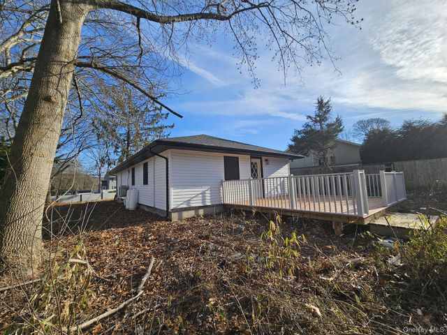 52 Crystal Beach Boulevard, Moriches, NY 11955