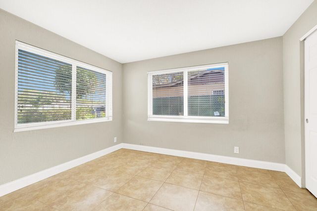 64 NE 7th Court, Deerfield Beach, FL 33441