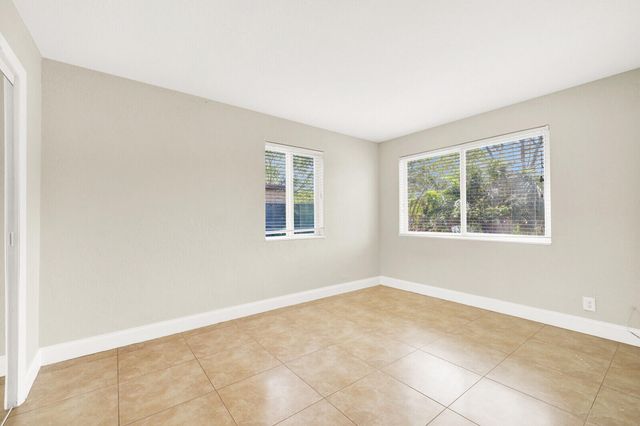 64 NE 7th Court, Deerfield Beach, FL 33441