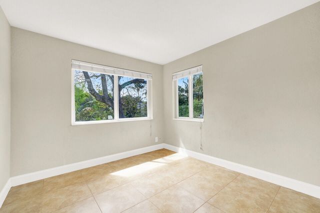 64 NE 7th Court, Deerfield Beach, FL 33441