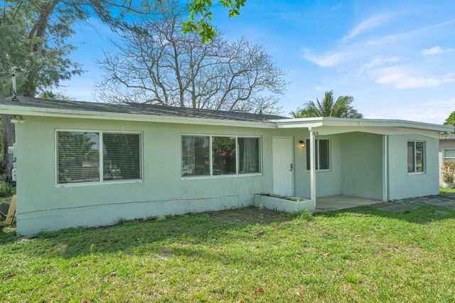 64 NE 7th Court, Deerfield Beach, FL 33441