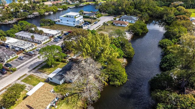 64 NE 7th Court, Deerfield Beach, FL 33441