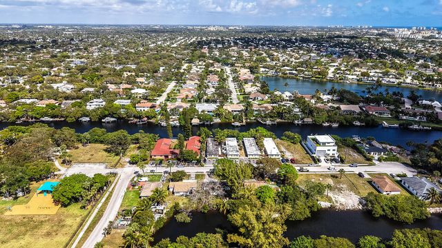 64 NE 7th Court, Deerfield Beach, FL 33441