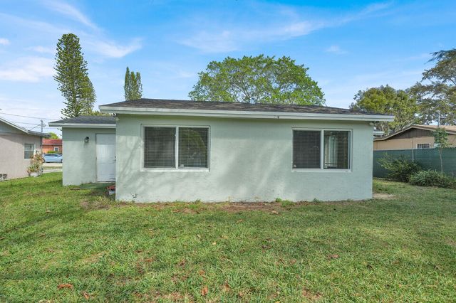 64 NE 7th Court, Deerfield Beach, FL 33441