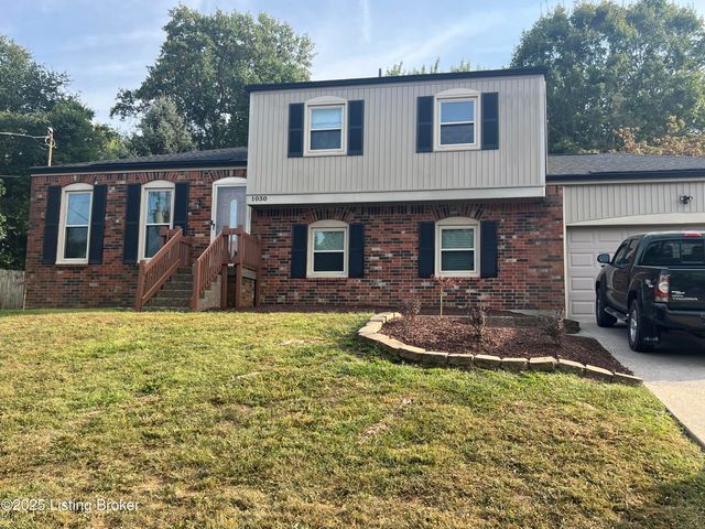1030 Rollingwood Ln, Goshen, KY 40026
