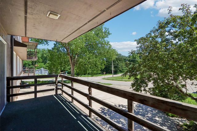 1716 Pikes Peak Court NE, Cedar Rapids, IA 52402