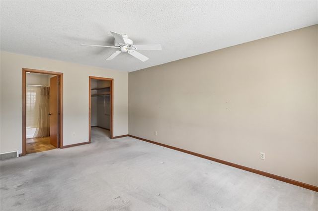 1716 Pikes Peak Court NE, Cedar Rapids, IA 52402