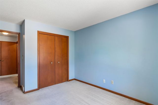 1716 Pikes Peak Court NE, Cedar Rapids, IA 52402
