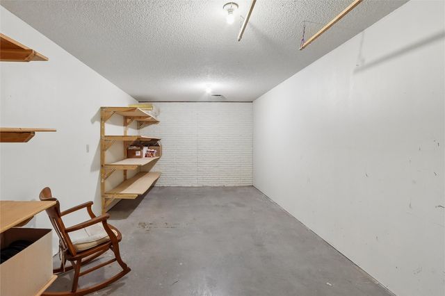 1716 Pikes Peak Court NE, Cedar Rapids, IA 52402
