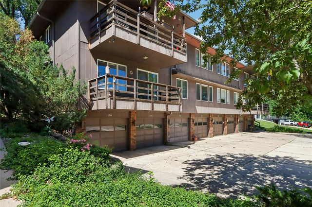 1716 Pikes Peak Court NE, Cedar Rapids, IA 52402