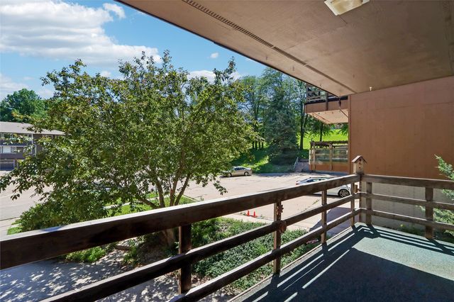 1716 Pikes Peak Court NE, Cedar Rapids, IA 52402
