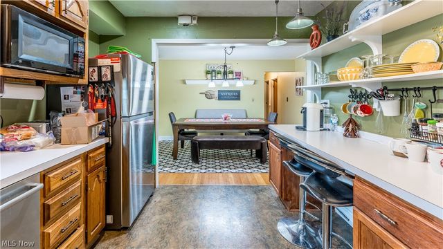 6572 Beverly Drive, Parma Heights, OH 44130