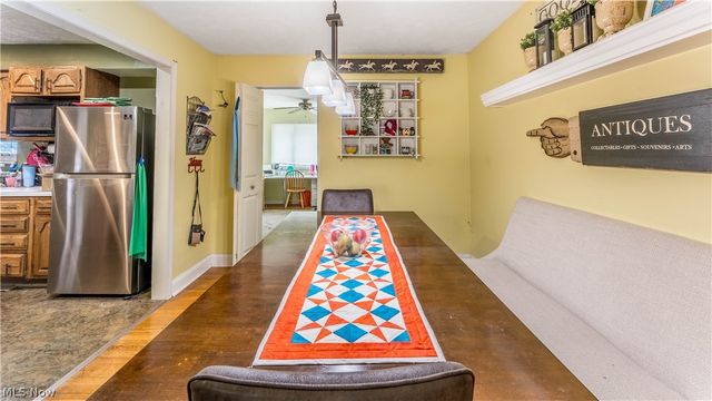 6572 Beverly Drive, Parma Heights, OH 44130