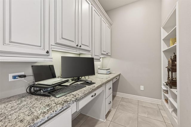 6714 Sotoria Lane, Sugar Land, TX 77479