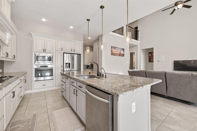 6714 Sotoria Lane, Sugar Land, TX 77479