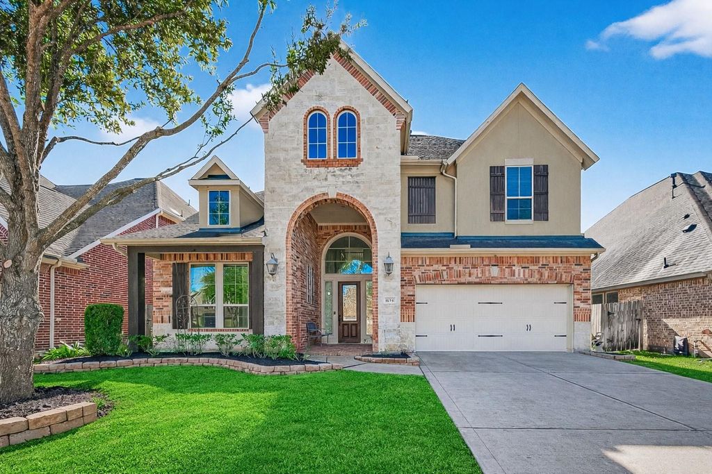 6714 Sotoria Lane, Sugar Land, TX 77479