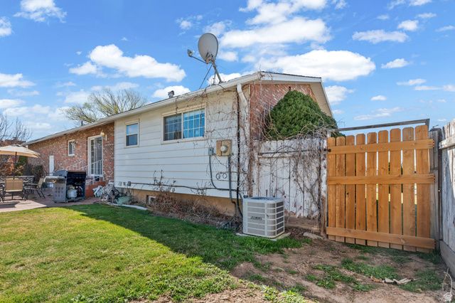 188 N 1300 W, Clearfield, UT 84015