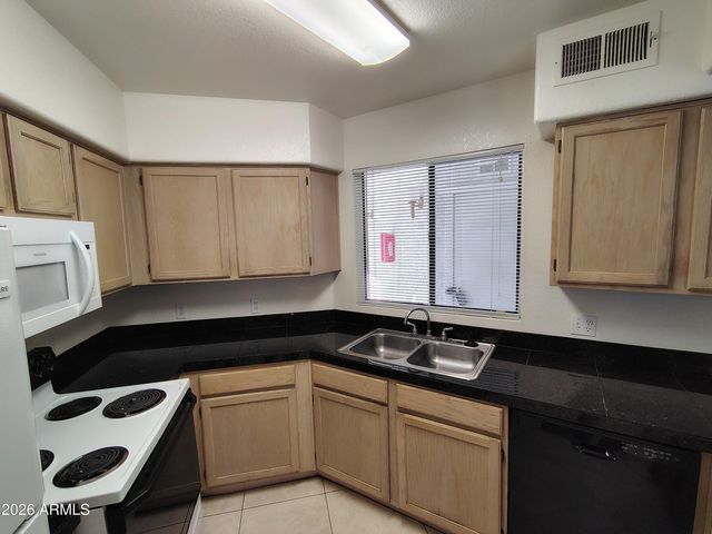 3848 N 3RD Avenue 1010, Phoenix, AZ 85013