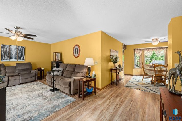 4508 S Highland Ave Avenue, Sioux Falls, SD 57103