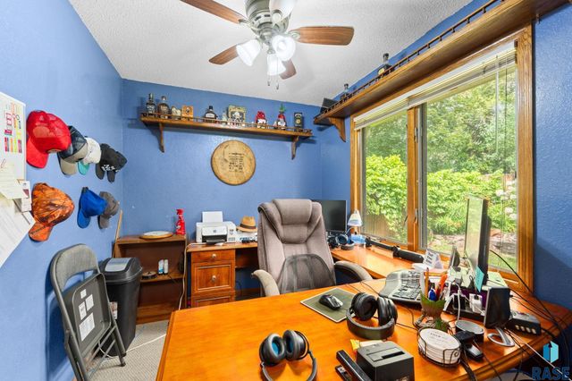 4508 S Highland Ave Avenue, Sioux Falls, SD 57103