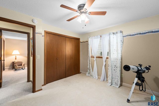 4508 S Highland Ave Avenue, Sioux Falls, SD 57103