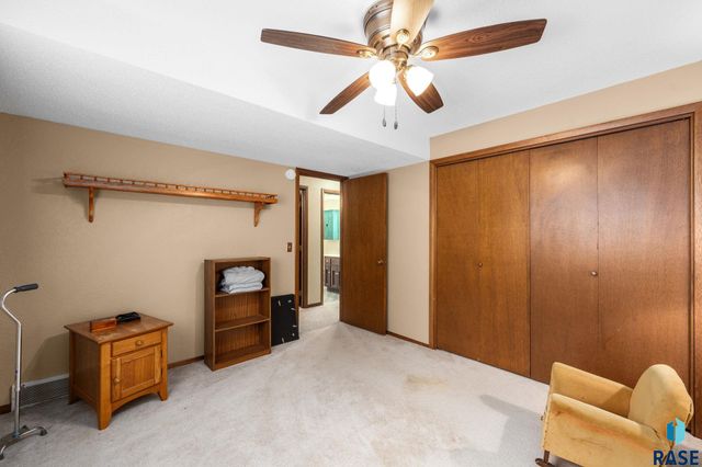 4508 S Highland Ave Avenue, Sioux Falls, SD 57103
