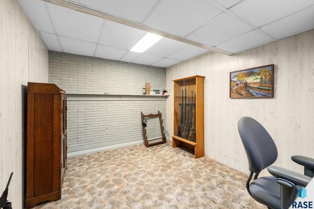 4508 S Highland Ave Avenue, Sioux Falls, SD 57103