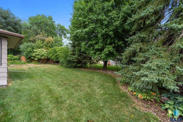 4508 S Highland Ave Avenue, Sioux Falls, SD 57103