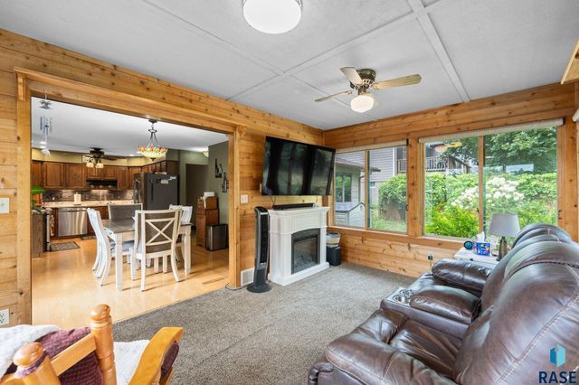4508 S Highland Ave Avenue, Sioux Falls, SD 57103